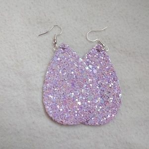 Tear drop dangle earrings